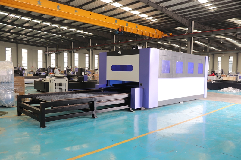 Industrial 3015 6000 watt Fibe - Industrial Laser Metal Cutting Machine 评论和价格