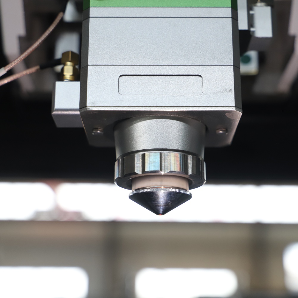 Fiber Laser Cutting Machine fo - Industrial Laser Metal Cutting Machine 评论和价格