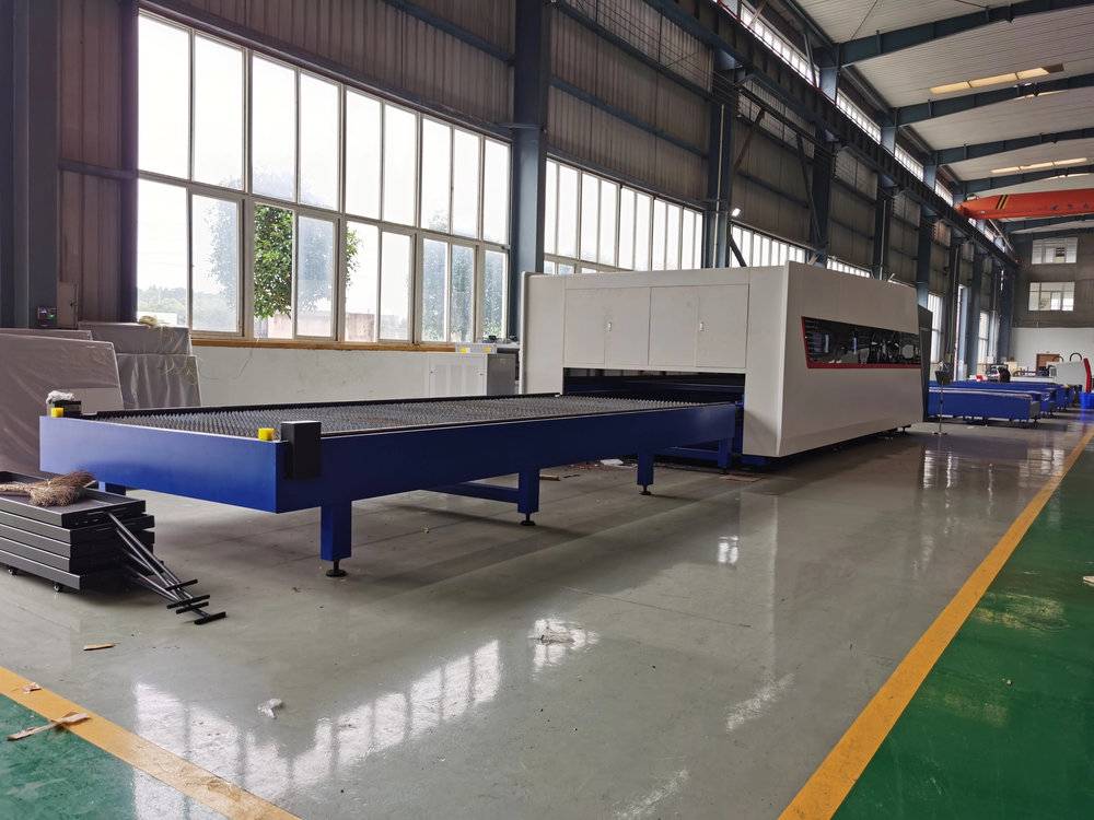 Fully Enclosed CNC Fiber Laser - Industrial Laser Cutting Machines 评论和价格
